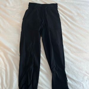 Lululemon Joggers in black size 0